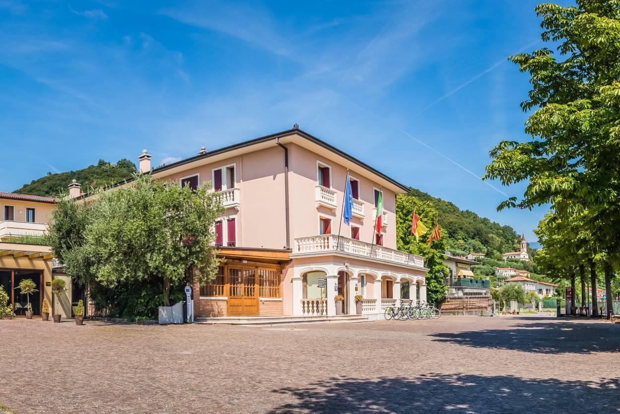 Hotel Alla Corte Spa & Wellness Relax Bassano del Grappa Exterior foto